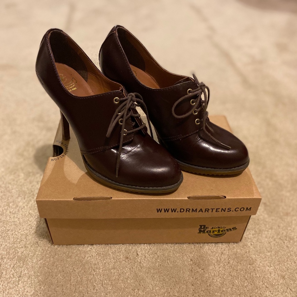 Dr. Martens Oxford Heels